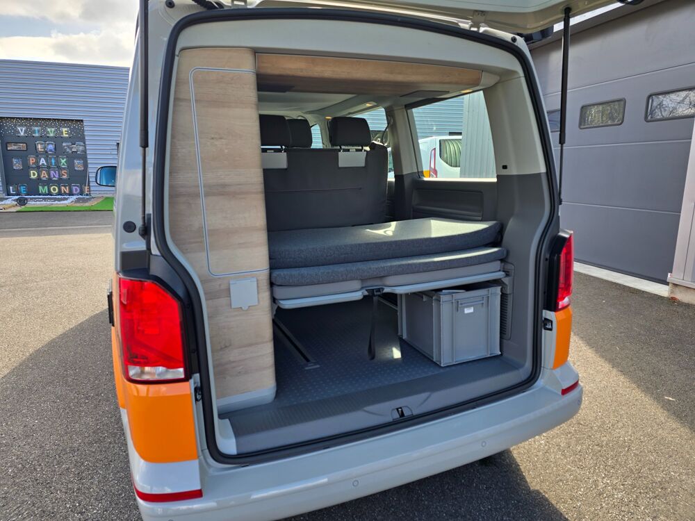 MULTIVAN COAST 2.0 TDI150ch DSG CARPLAY/IMMAT FR COVERING ORANGE gara 2024 occasion 68170 Rixheim