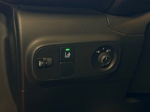 C3 GENERATION-III 1.2 PURETECH 80 GRAPHIC 2018 occasion 76190 &Eacute;calles-Alix