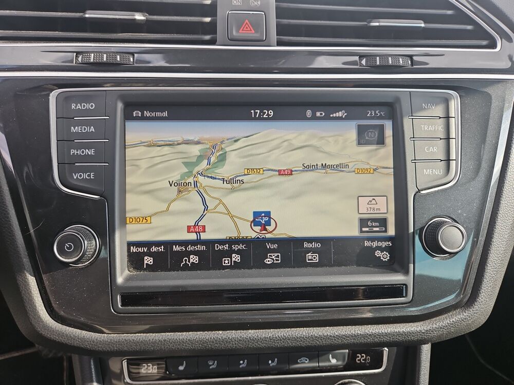 Tiguan 2.0 TDI 150 BLACK R-LINE 4MOTION DSG BVA 2017 occasion 38590 Saint-&Eacute;tienne-de-Saint-Geoirs