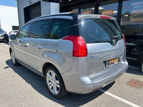 5008 1.2L 130ch ALLURE / COURROIE NEUVE / TOIT PANORAMIQUE / 1ERE 2016 occasion 38420 Le Versoud