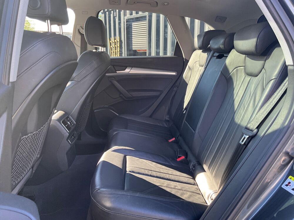 Q5 2.0 40 TDI 190 CH AVUS QUATTRO S-TRONIC BVA / CARPLAY / TOIT 2018 occasion 17000 La Rochelle