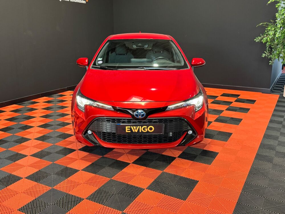 Corolla 1.8 DUAL-VVTI 122CH CVT / CAM&Eacute;RA DE RECUL / R&Eacute;GULATEUR / SI&Egrave; 2020 occasion 29000 Quimper