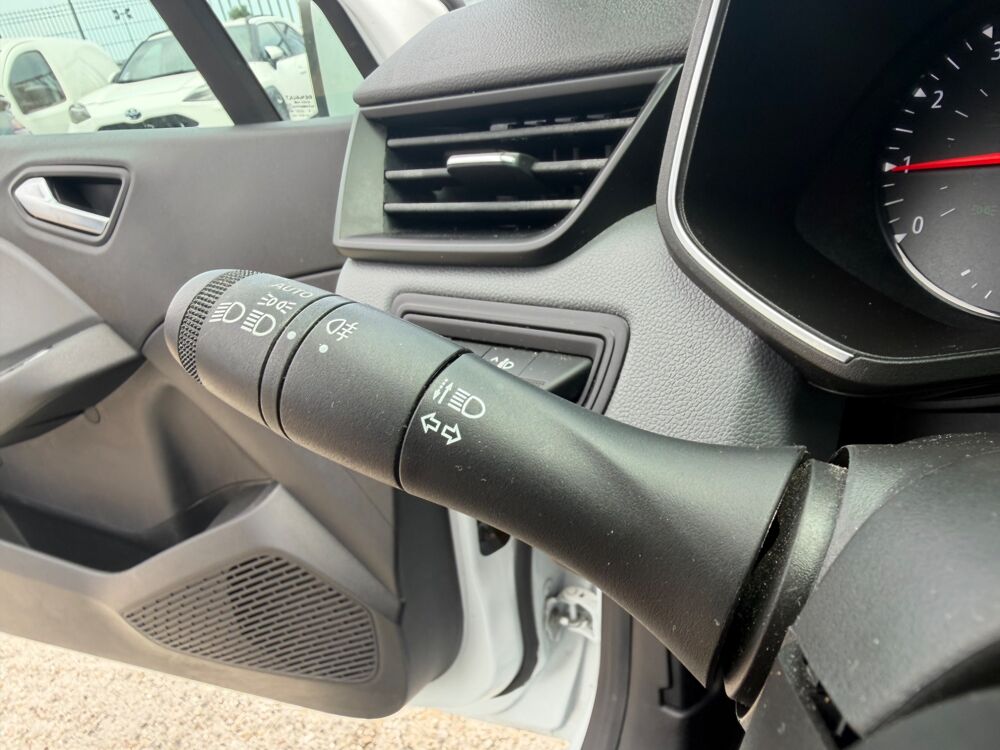 Clio V 1.0 TCE 90CH AIR - GPS - CARPLAY - REGULATEUR / LIMITEUR 2021 occasion 27000 &Eacute;vreux