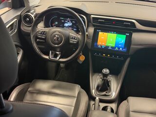 MG.ZS 1.5 VTI 106 Ch LUXURY ENTRETIEN CONSTRUCTEUR / 1ERE MAIN / A 2022 occasion 24750 Tr&eacute;lissac