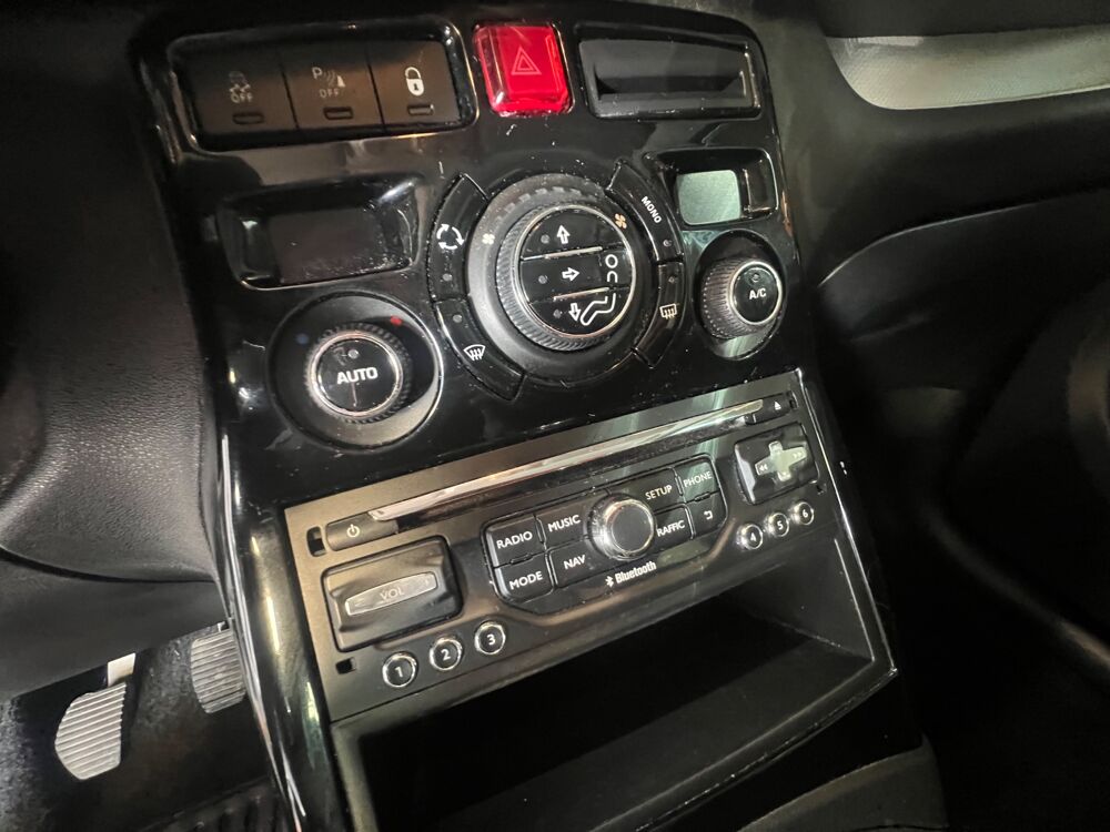 C3 Picasso 1.2 Puretech 110cv EXCLUSIVE CAMERA RECUL ENTRETIEN FULL CIT 2017 occasion 26100 Romans-sur-Is&egrave;re