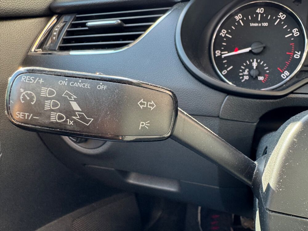 Octavia 1.8 L TSI 180ch GREENTEC ELEGANCE TOIT PANORAMIQUE OUVRANT S 2014 occasion 38420 Le Versoud