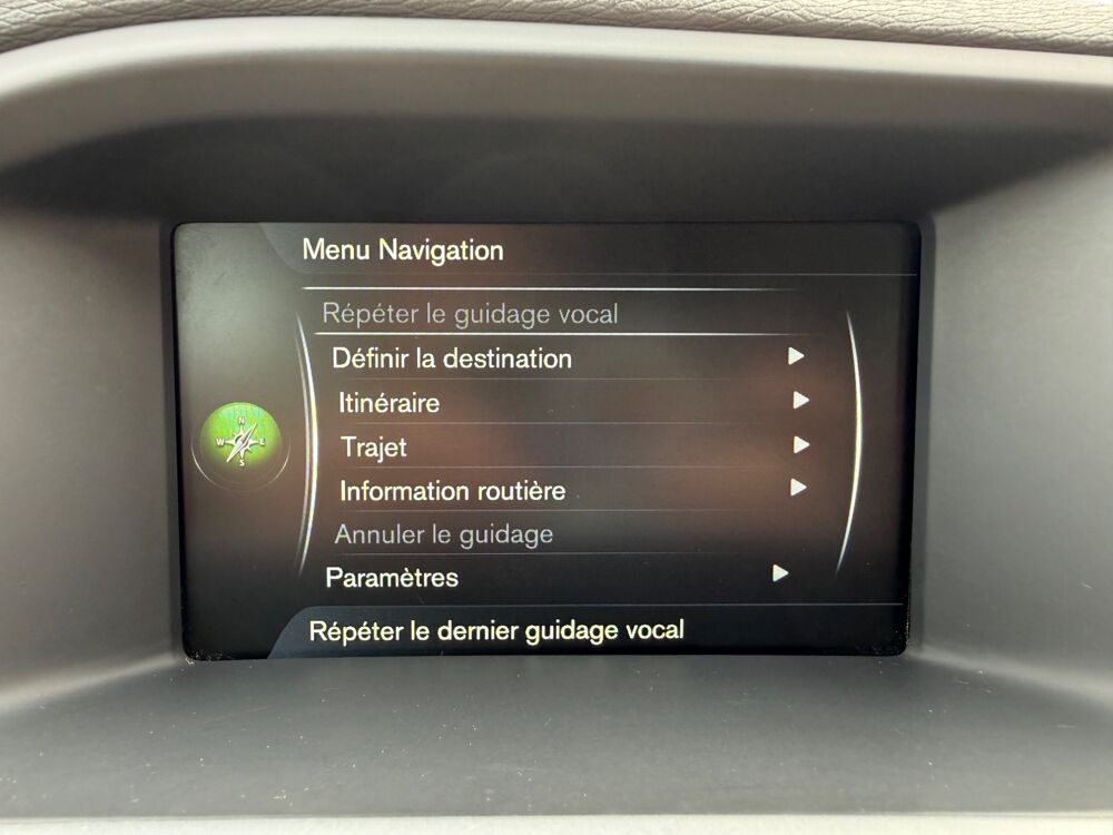 V60 2.0 D4 180Ch XENIUM GEARTRONIC BVA START-STOP - CAM&Eacute;RA DE RE 2014 occasion 27000 &Eacute;vreux