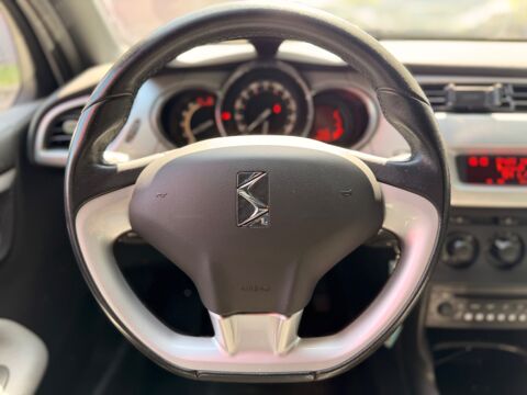 DS3 1.4 HDI 70CH CHIC - ORDINATEUR DE BORD - VITRES ELECTRIQUES 2011 occasion 76150 Saint-Jean-du-Cardonnay