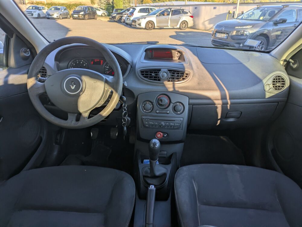 Clio 1.2 75ch 1&eacute;re MAIN / Entretiens / Courroie ok/ 5 Portes 2014 occasion 69420 Ampuis