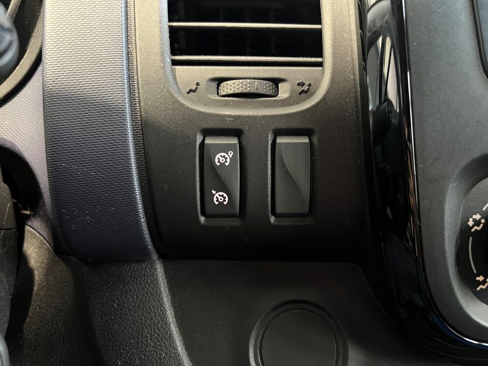 Vivaro FOURGON REFRIGERE - TVA RECUPERABLE 1.6 CDTI 125 L1H1 LIMITE 2017 occasion 33610 Cestas