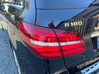 Classe B 1.6 180 120 SENSATION 7G-DCT BVA / ENTRETIENS MERCEDES / CAM 2017 occasion 17000 La Rochelle