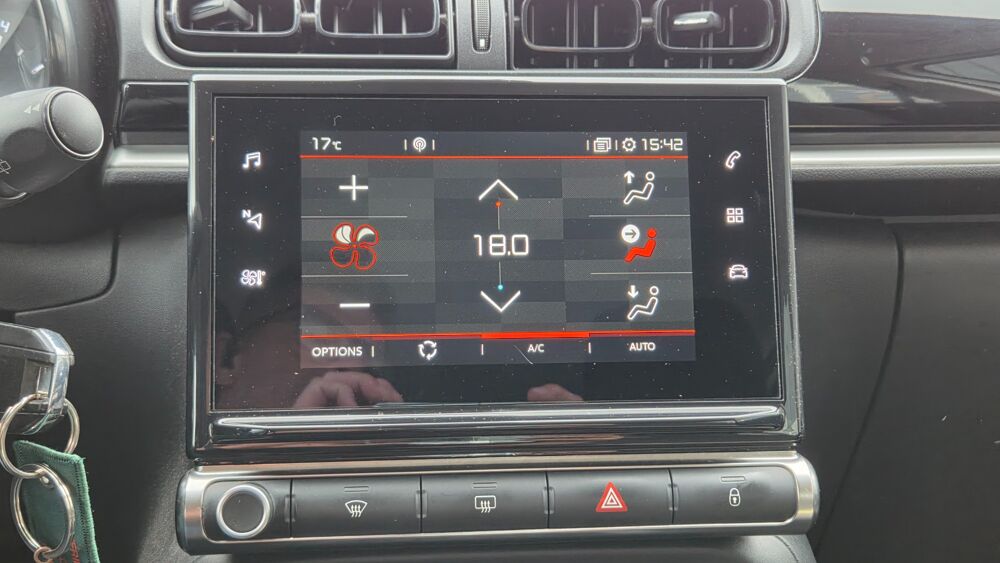C3 1.5 HDI 100ch FEEL DISTRIBUTION A JOUR - ANDROID CARPLAY - C 2020 occasion 27000 &Eacute;vreux