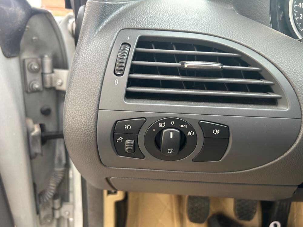 S&eacute;rie 6 CABRIOLET 645CI 4.4L 333ch - Boite Manuelle - Carplay - si&egrave;g 2005 occasion 69420 Ampuis