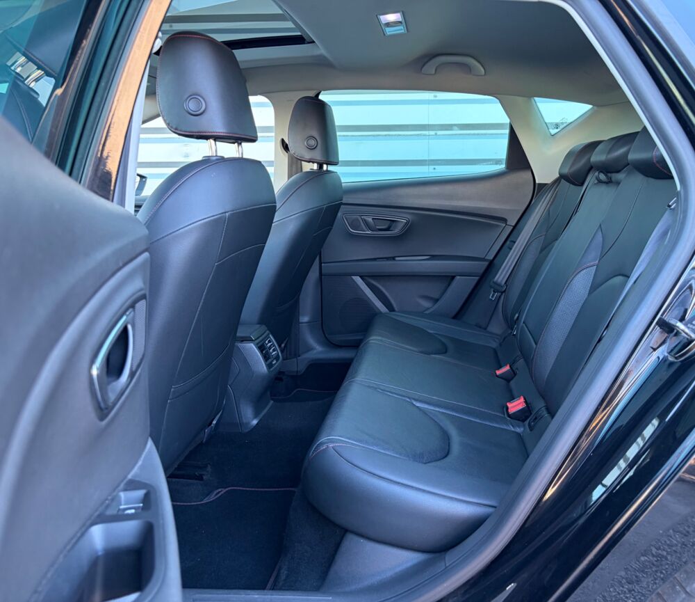 Leon 1.8 TSI 180CH FR DSG 7 START-STOP - TOIT OUVRANT - CARPLAY - 2015 occasion 25300 Pontarlier