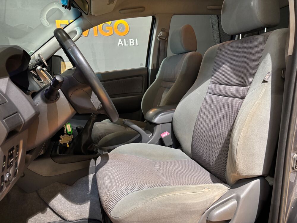 Hilux DOUBLE CABINE 2.5 D4D 145ch LEGENDE - ENTRETIEN TOYOTA 2012 occasion 81990 Puygouzon