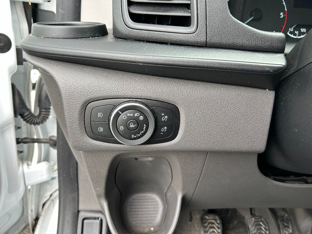 Transit Custom FOURGON 300 L1H1 2.0 ECOBLUE 130ch TREND BUSINESS / ENTRETIE 2023 occasion 64122 Urrugne