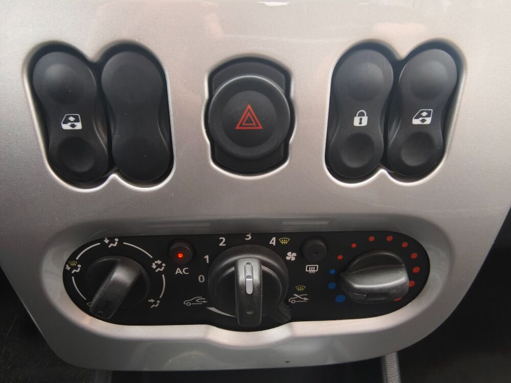 Sandero 1.5 DCI 90 CH / 2EME MAIN / BLUETOOTH 2012 occasion 40000 Mont-de-Marsan