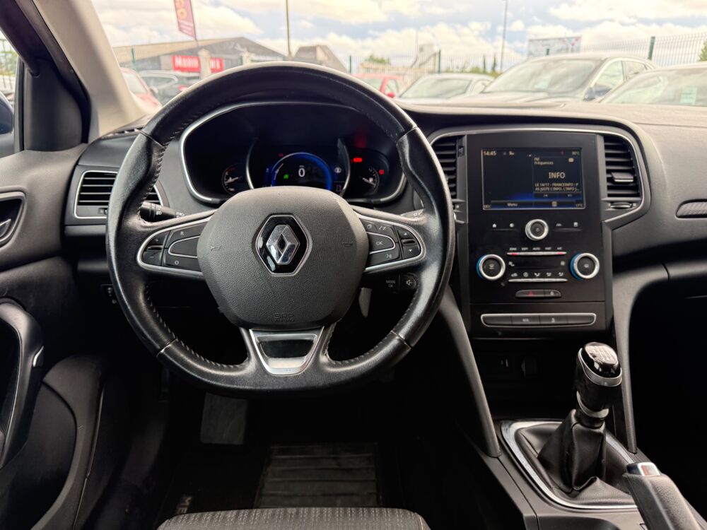 M&eacute;gane V Hatchback 1.5 dCi 16V 110CH - GPS - RADAR DE RECUL - R&Eacute;GUL 2018 occasion 27000 &Eacute;vreux