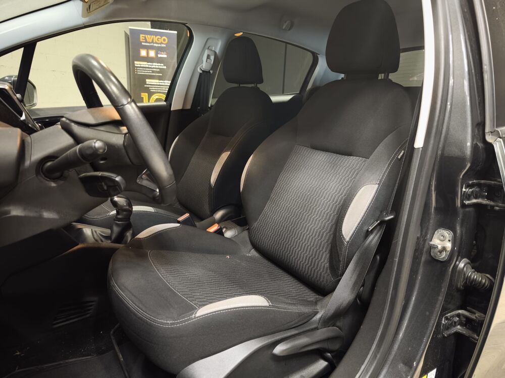 208 GENERATION-I 1.2 vti 80 LIKE 2015 occasion 60740 Saint-Maximin