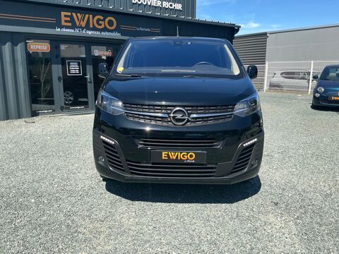 Vivaro COMBI 2.0 D 145 CH L3H1 XL BVA CABINE APPROFONDIE / AMENAGE 2023 occasion 17000 La Rochelle
