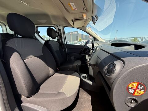 Dokker COMBI 1.5 DCI 90CH AMBIANCE - 1&Egrave;RE MAIN - CLIMATISATION - RE 2017 occasion 27000 &Eacute;vreux