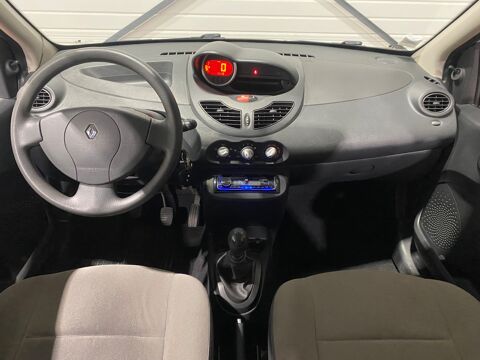 Twingo II 1.2 LEV 75CH ACCESS BVM5 ECO2 / DISTRIBUTION NEUVE 2011 occasion 17430 Tonnay-Charente