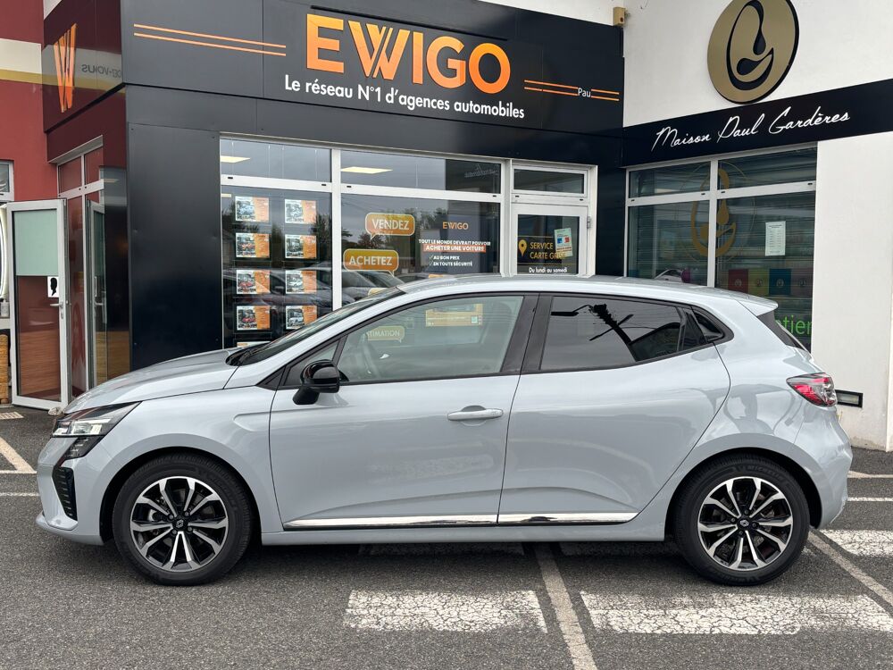 Clio 1.6 E-TECH 145 ch FULL-HYBRID TECHNO BVA 2023 occasion 64320 Idron