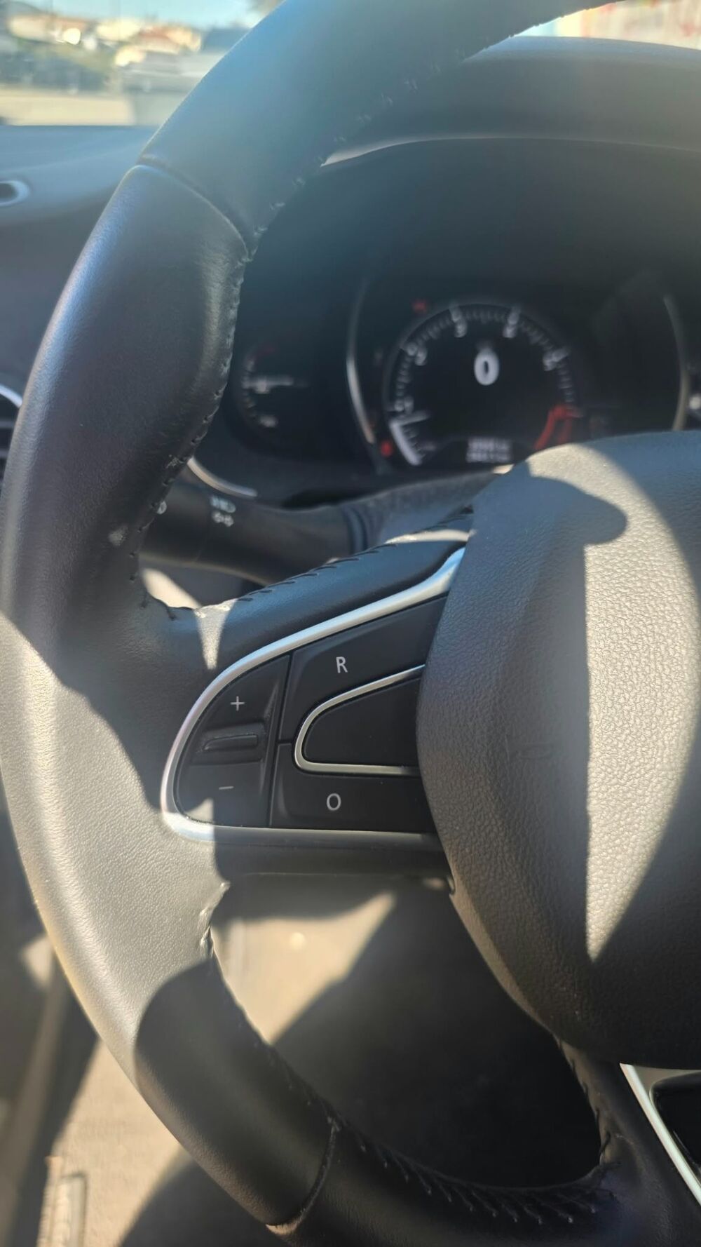 M&eacute;gane 1.3 TCE 115 BUSINESS / RADAR DE RECUL / ENTRETIEN OK / CT OK 2018 occasion 74600 Seynod