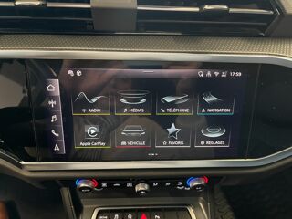 Q3 SPORTBACK S-LINE / TOIT OUVRANT / 1.5 35 TFSi 150 S-TRONIC B 2024 occasion 33260 La Teste-de-Buch