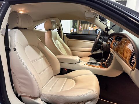 XKR COUPE 4.2 395CH S SUPERCHARGED BVA SPIRIT OF LEGEND/ 1ERE MA 2006 occasion 78125 Gazeran