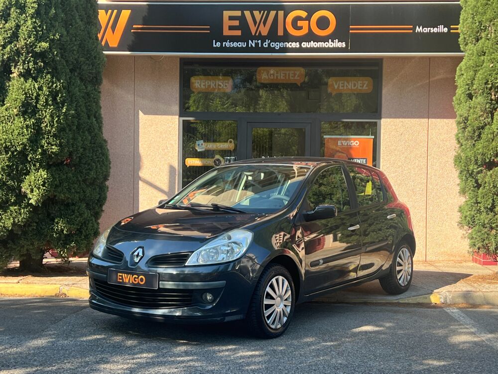 Clio VERSION III PRIVIL&Eacute;GE / 1.6 110 CV / BOITE AUTO / ENTRETIEN 2008 occasion 13009 Marseille