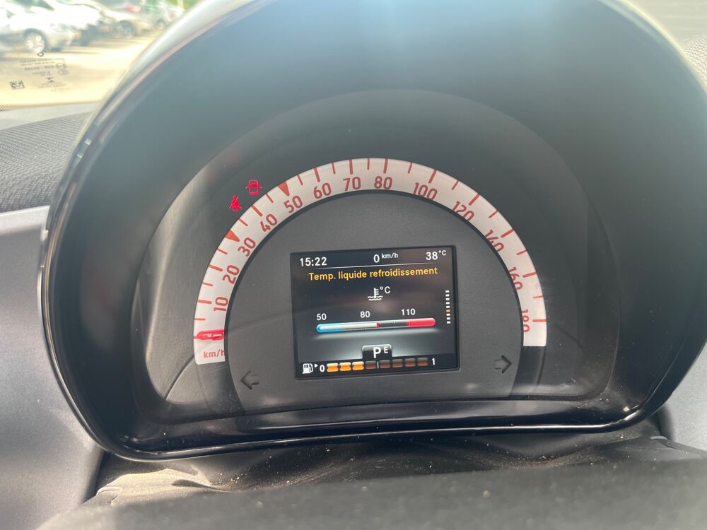 ForTwo 1.0 L 70ch PRIME CABRIOLET / RADAR DE RECUL / CHAINE 2017 occasion 38420 Le Versoud