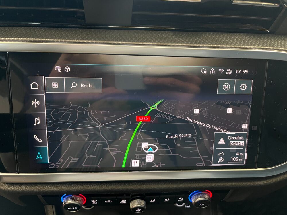Q3 SPORTBACK S-LINE / TOIT OUVRANT / 1.5 35 TFSi 150 S-TRONIC B 2024 occasion 33260 La Teste-de-Buch