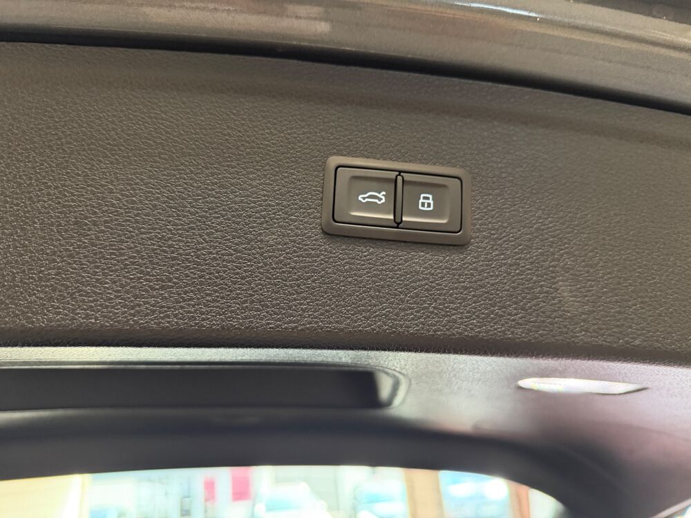 Q5 50 TFSIE 299ch HYBRIDE S-LINE QUATTRO S-TRONIC BVA 2021 occasion 60740 Saint-Maximin
