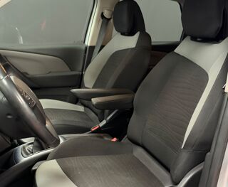 C4 Picasso E-HDI 115ch CONFORT // DISTRIBUTION OK // ATTELAGE 2015 occasion 34430 Saint-Jean-de-V&eacute;das