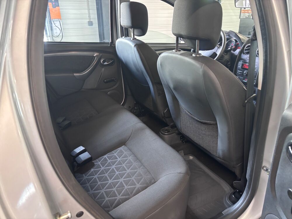 Duster 1.2 TCE 125 AIR 4X2 - ATTELAGE 2014 occasion 79000 Niort