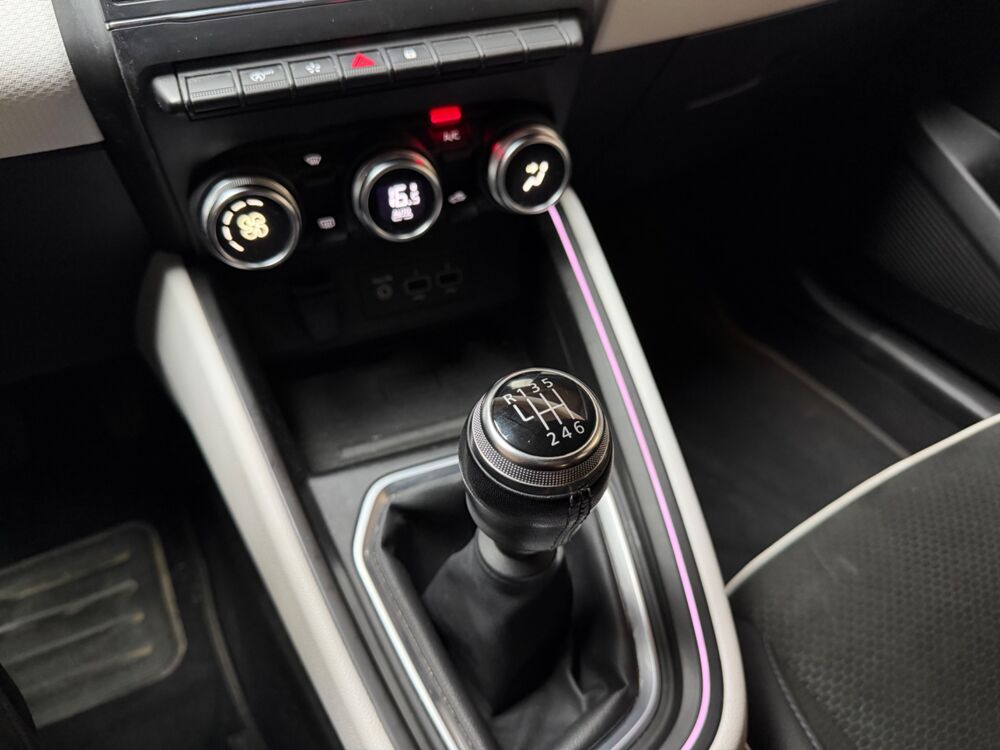 Clio 1.0 TCE 90CH - INTENS - CARPLAY - RADAR DE RECUL - ENTRETIEN 2020 occasion 33320 Eysines