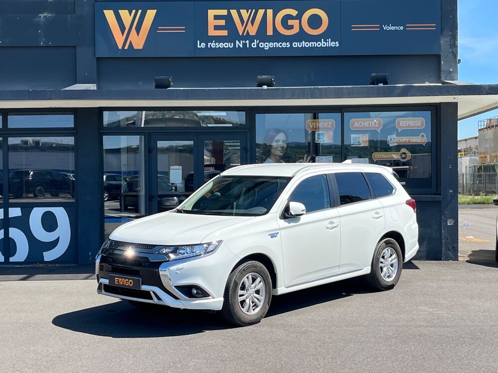 Outlander 208CH TWIN-MOTOR PHEV HYBRID / ENTRETIEN CONSTRUCTEUR / BATT 2020 occasion 26000 Valence