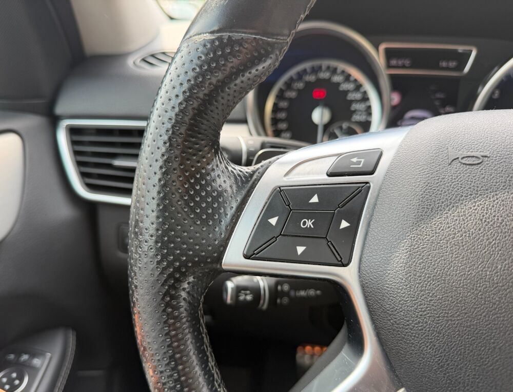 Classe A 250 BlueTEC 204CH SPORT 4MATIC 7G-TRONIC BVA - ENTRETIEN COM 2014 occasion 13700 Marignane