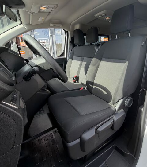 Proace city 2.0 D4D 140 LONG L3 DYNAMIC CONNECT + 1 &Egrave;RE MAIN + GARANTIE 2025 occasion 97410 Saint-Pierre