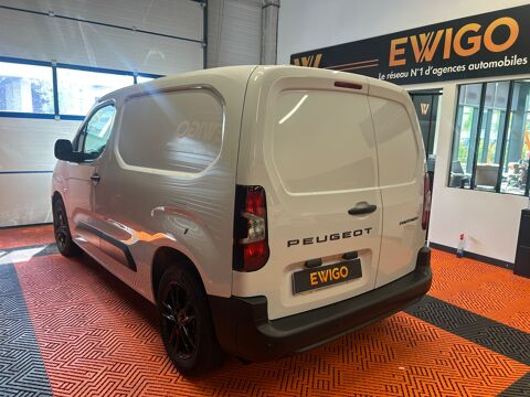 Partner FOURGON 1.5 BLUEHDI 100 650KG L1 M PACK ASPHALT CONNECT STAR 2025 occasion 83600 Fr&eacute;jus