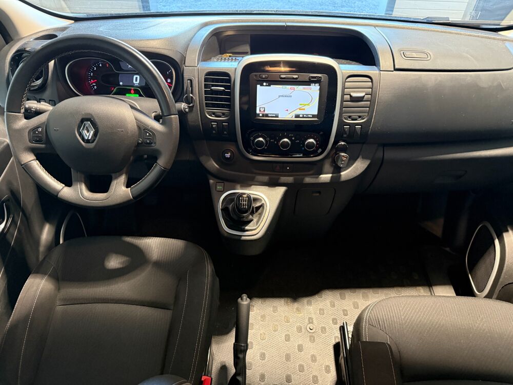 Trafic COMBI (III) 3 L2 2.0 BLUEDCI 145 ch INTENS 2019 occasion 65290 Juillan
