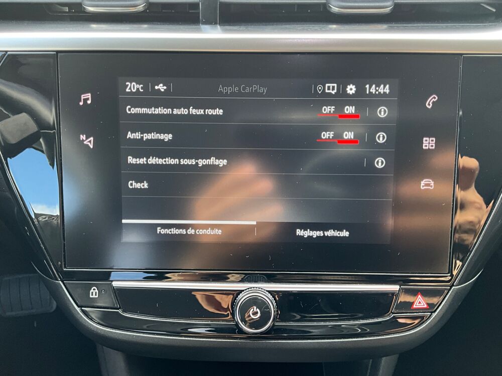 Corsa 1.2 T 100 Ch ELEGANCE BUSINESS BVA / DETECTEUR D'ANGLE MORT 2022 occasion 17000 La Rochelle
