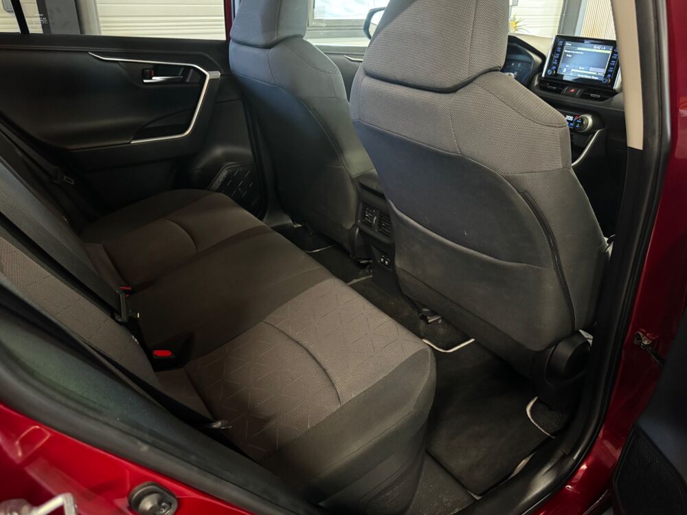 RAV 4 2.5 222Ch 175 FULL-HYBRID 1.6KWH 1ere MAIN- DYNAMIC - 4X2 2019 occasion 79000 Niort
