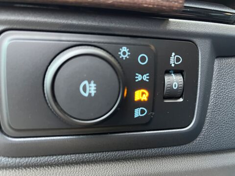 Transit Custom FG II 320 L2H1 2.0 ECOBLUE 170 ch CABINE APPROFONDIE SPORT 4 2025 occasion 64320 Idron