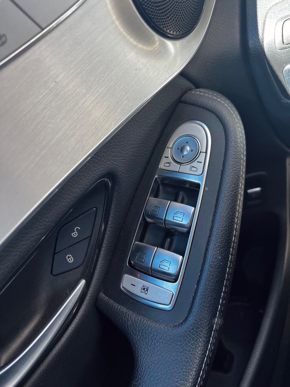 Classe GLC 300 DE EQ-POWER HYBRID AMG LINE 4MATIC 9G-TRONIC BVA / SIEGE 2021 occasion 74600 Seynod
