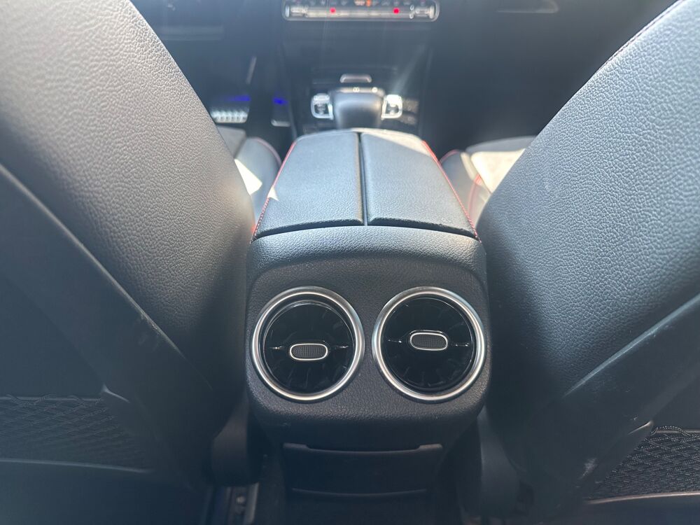 Classe A 2L 200D 150ch AMG LINE / CAMERA DE RECUL / PEINTURE GRIS MAT 2019 occasion 38420 Le Versoud