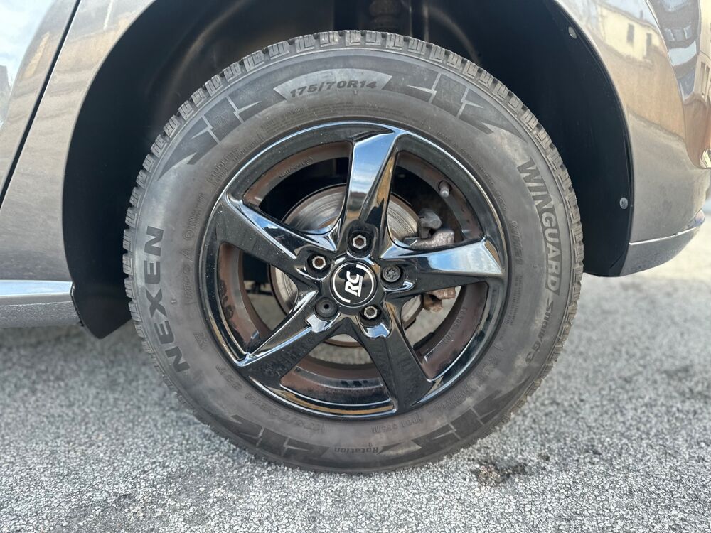 Polo 1.2 TSI 90CH DISTRIBUTION NEUVE CAMERA DE RECUL 2016 occasion 25000 Besan&ccedil;on