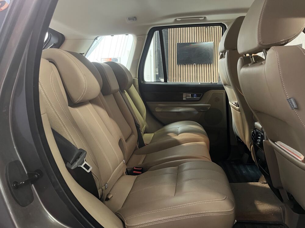 Range Rover HSE BVA ENTRETIEN CONSTRUCTEUR/ SIEGES AV CHAUFFANTS + ELEC/ 2010 occasion 78125 Gazeran