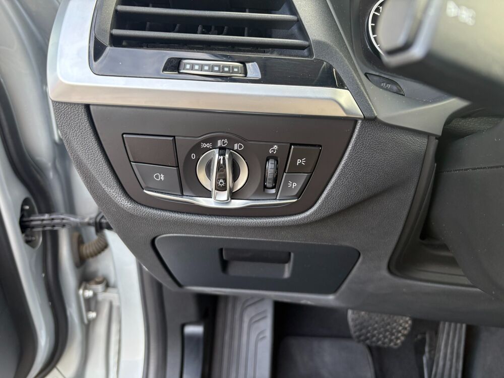 X3 2.0 I 184 BUSINESS DESIGN XDRIVE BVA / ENTRETIEN BMW / ATTEL 2020 occasion 64122 Urrugne